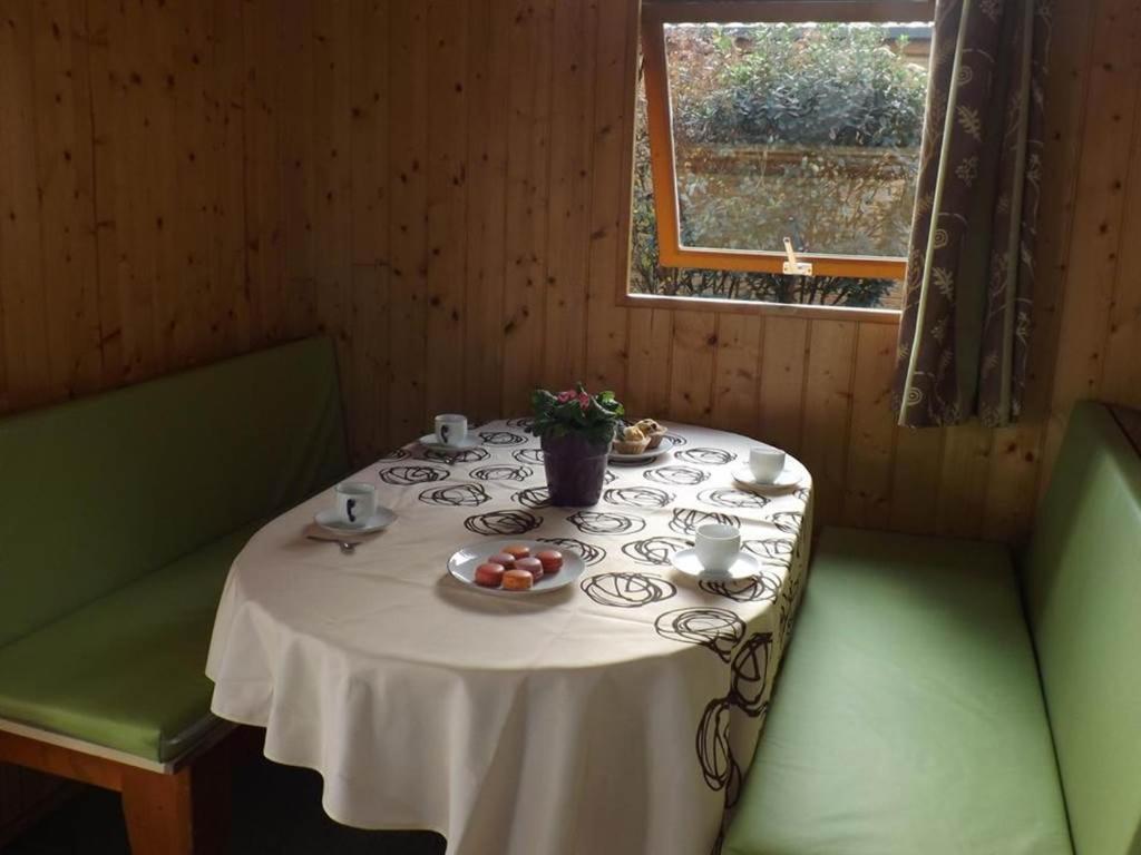 Camping Plein Soleil Lourdes Bagian luar foto